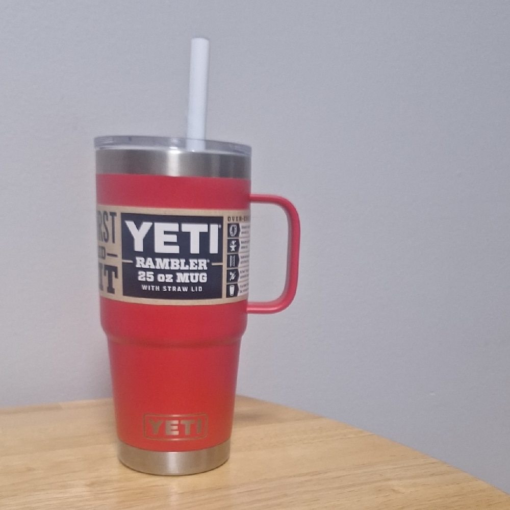 New Yeti Red Rescue 25 oz Mug Handle & Straw Lid | Limited Edition